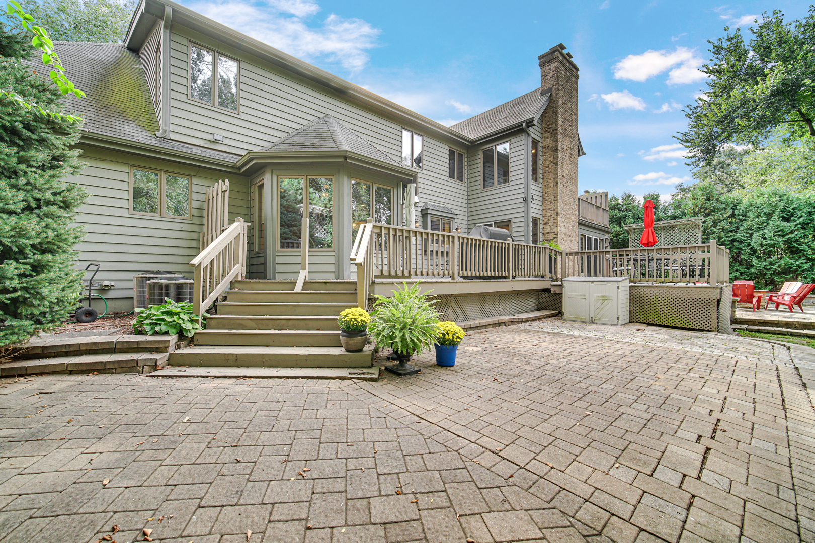main property photo 40