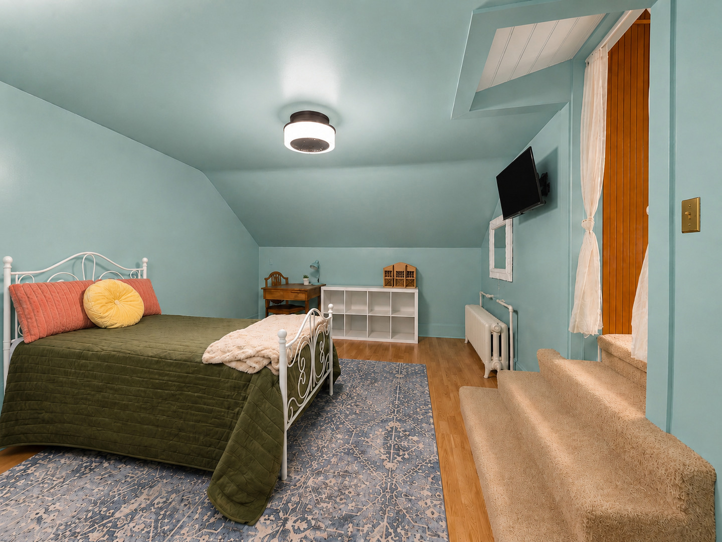 main property photo 32