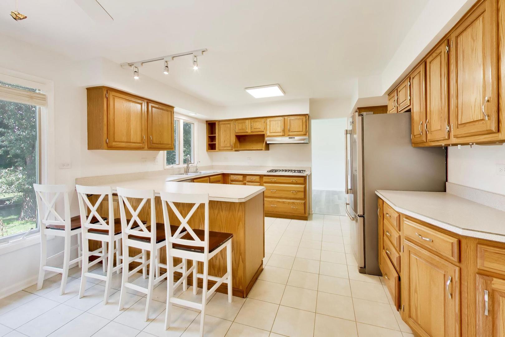 main property photo 9
