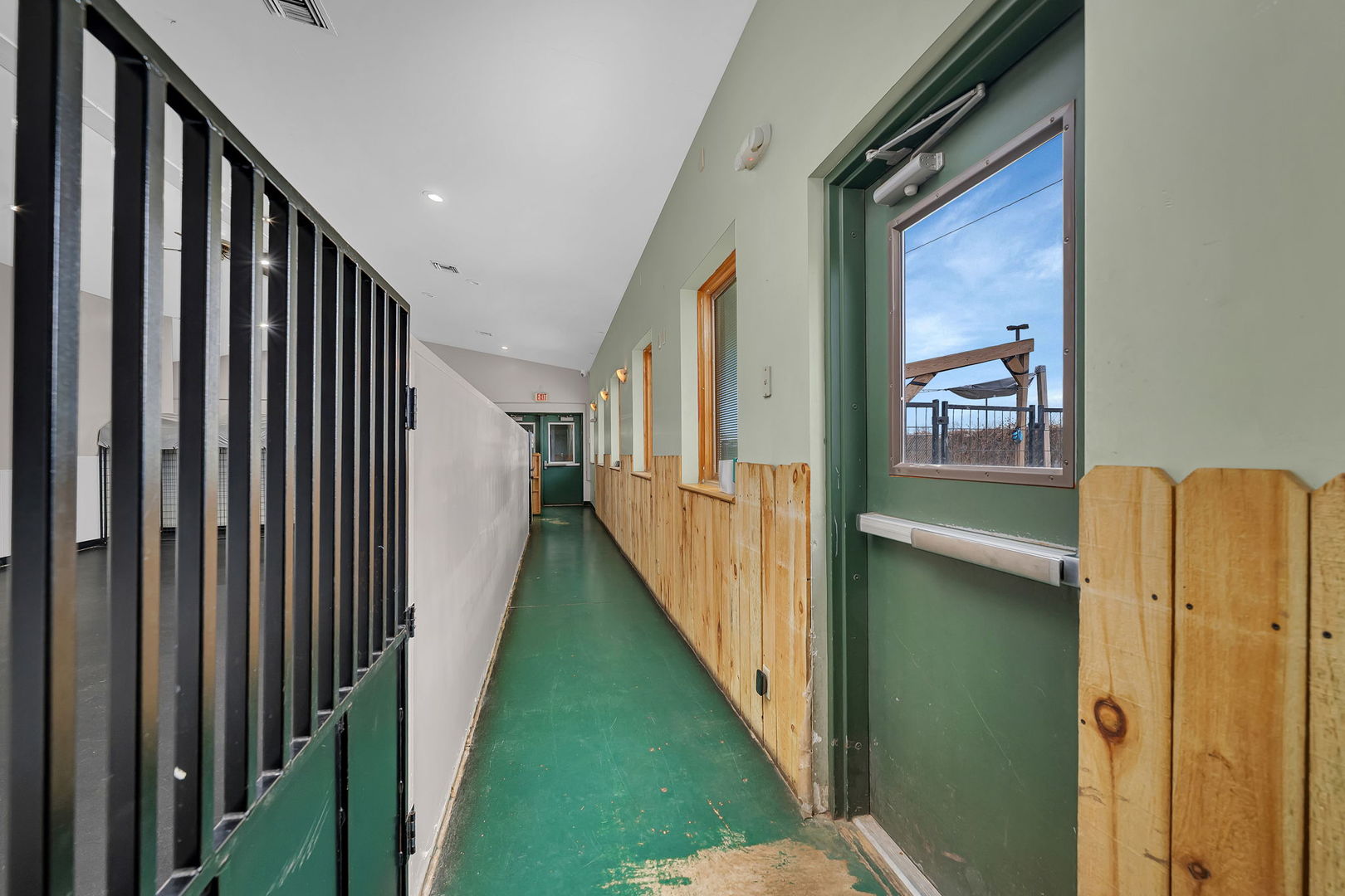 main property photo 13