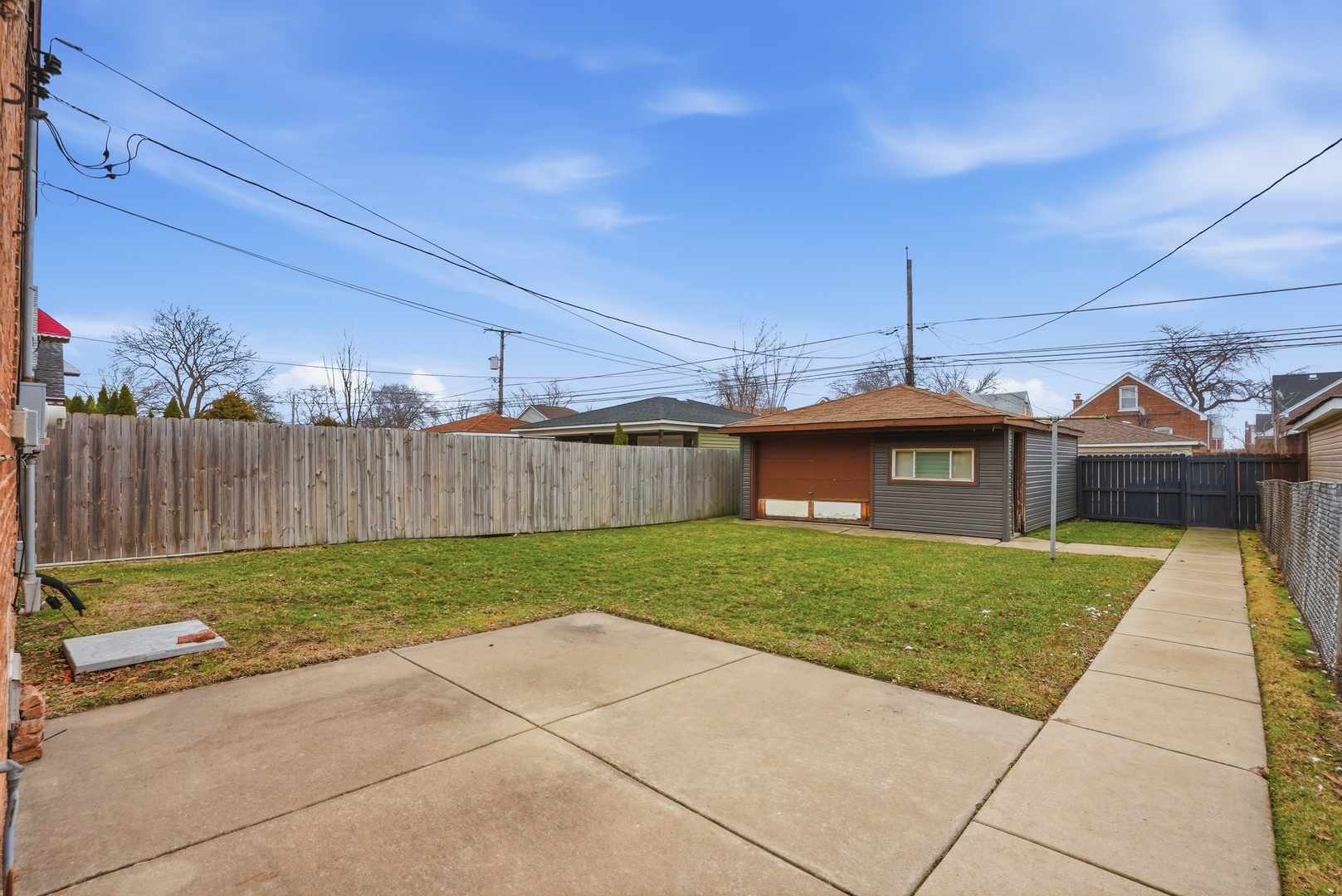 main property photo 14