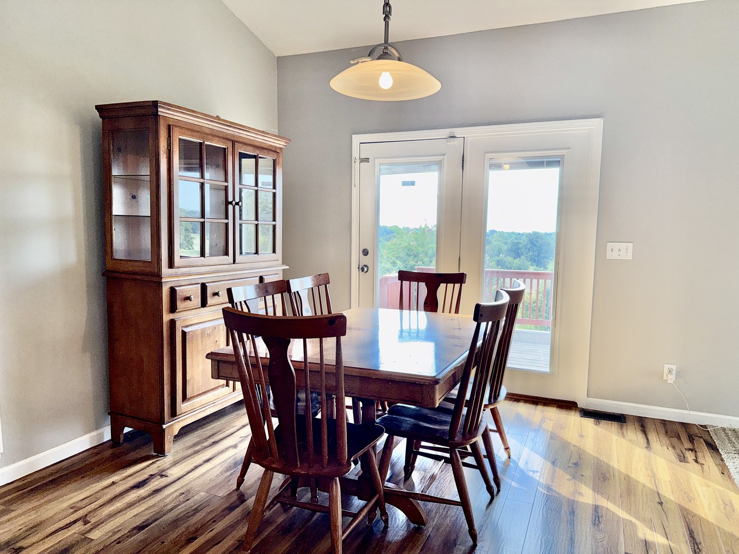 main property photo 10