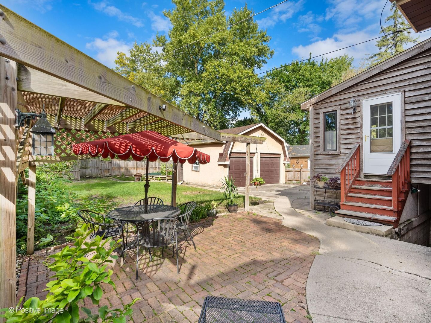 main property photo 20