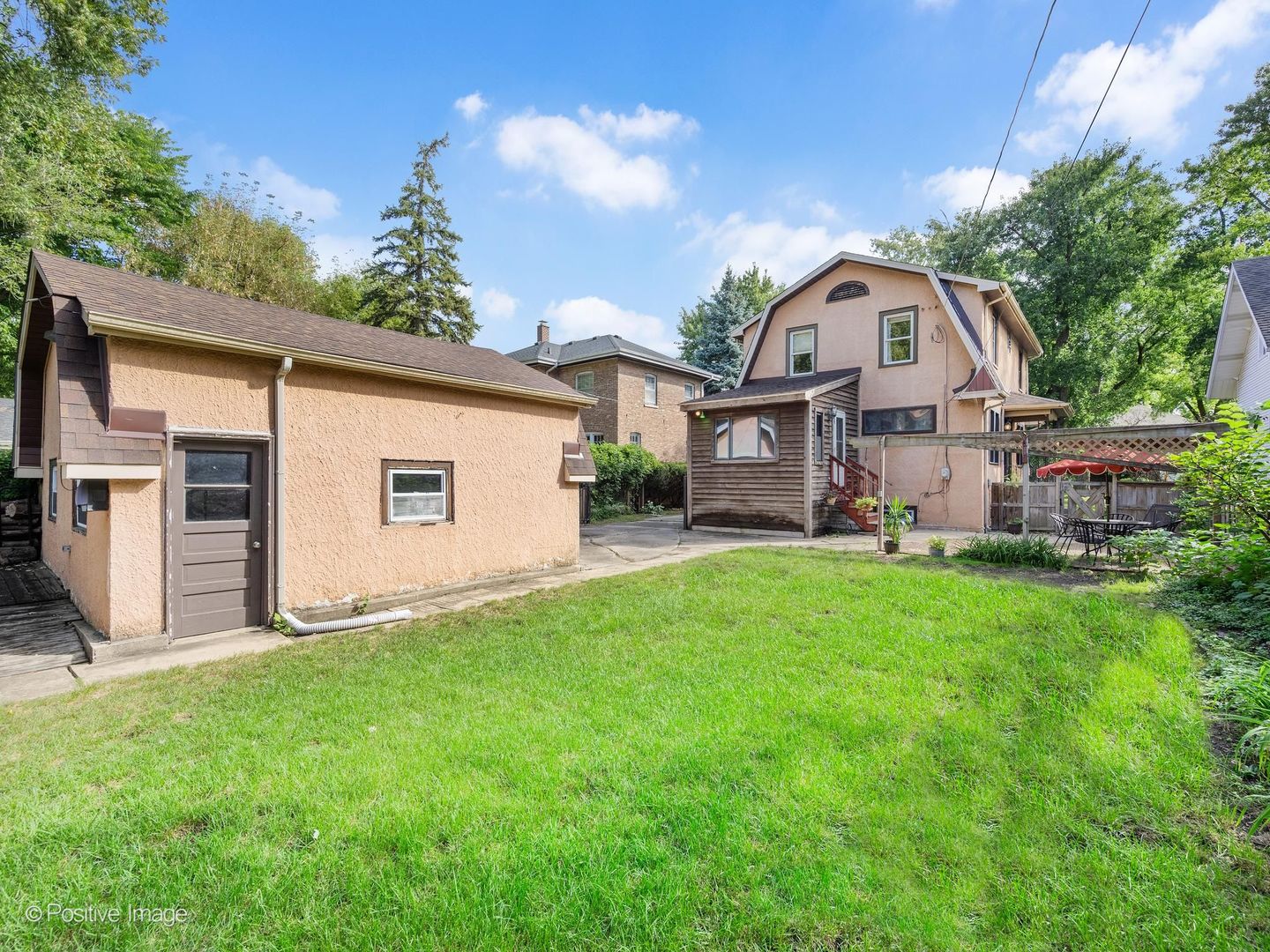 main property photo 22