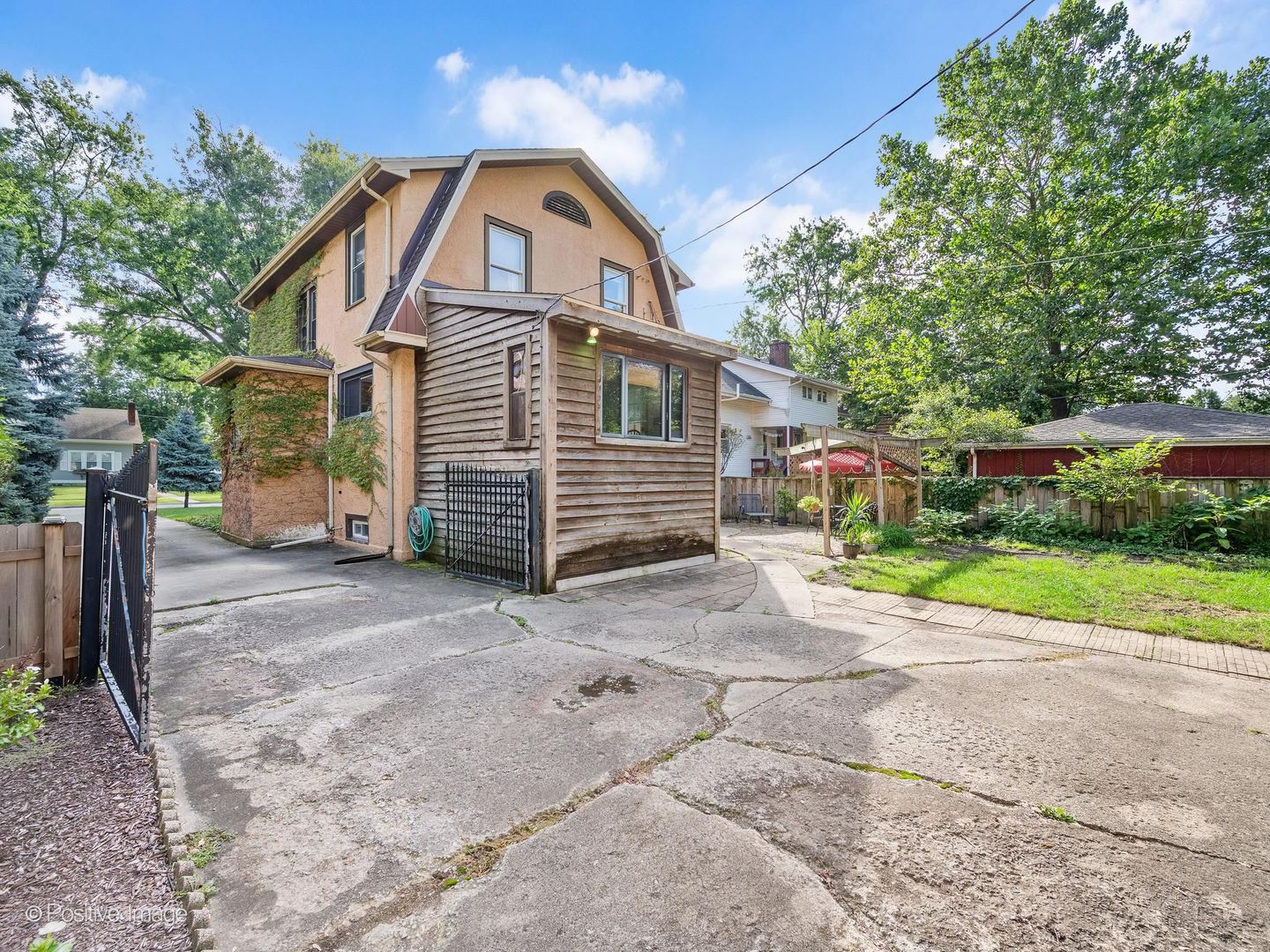 main property photo 24