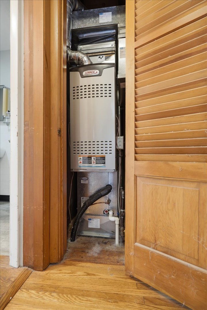 main property photo 25