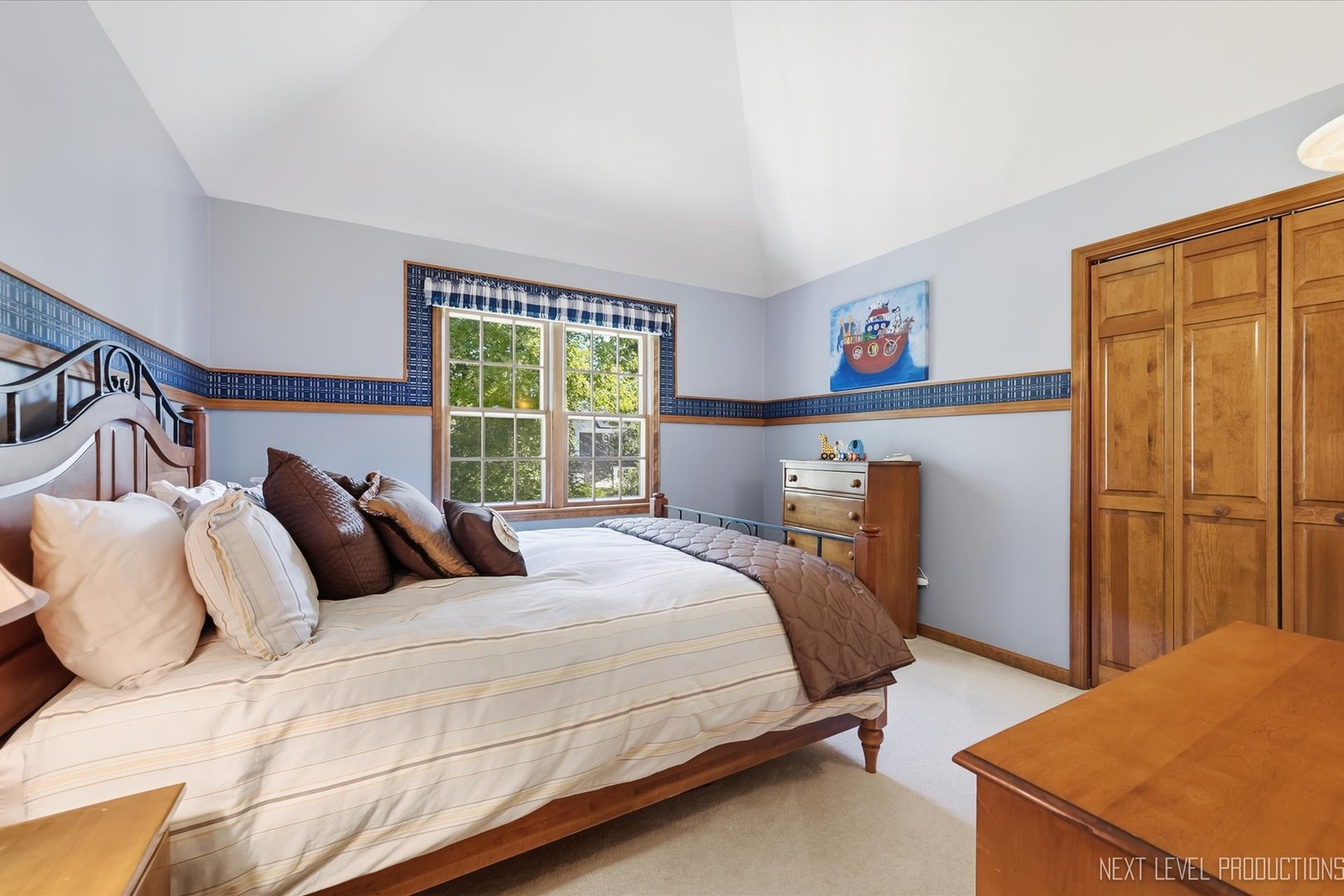 main property photo 25