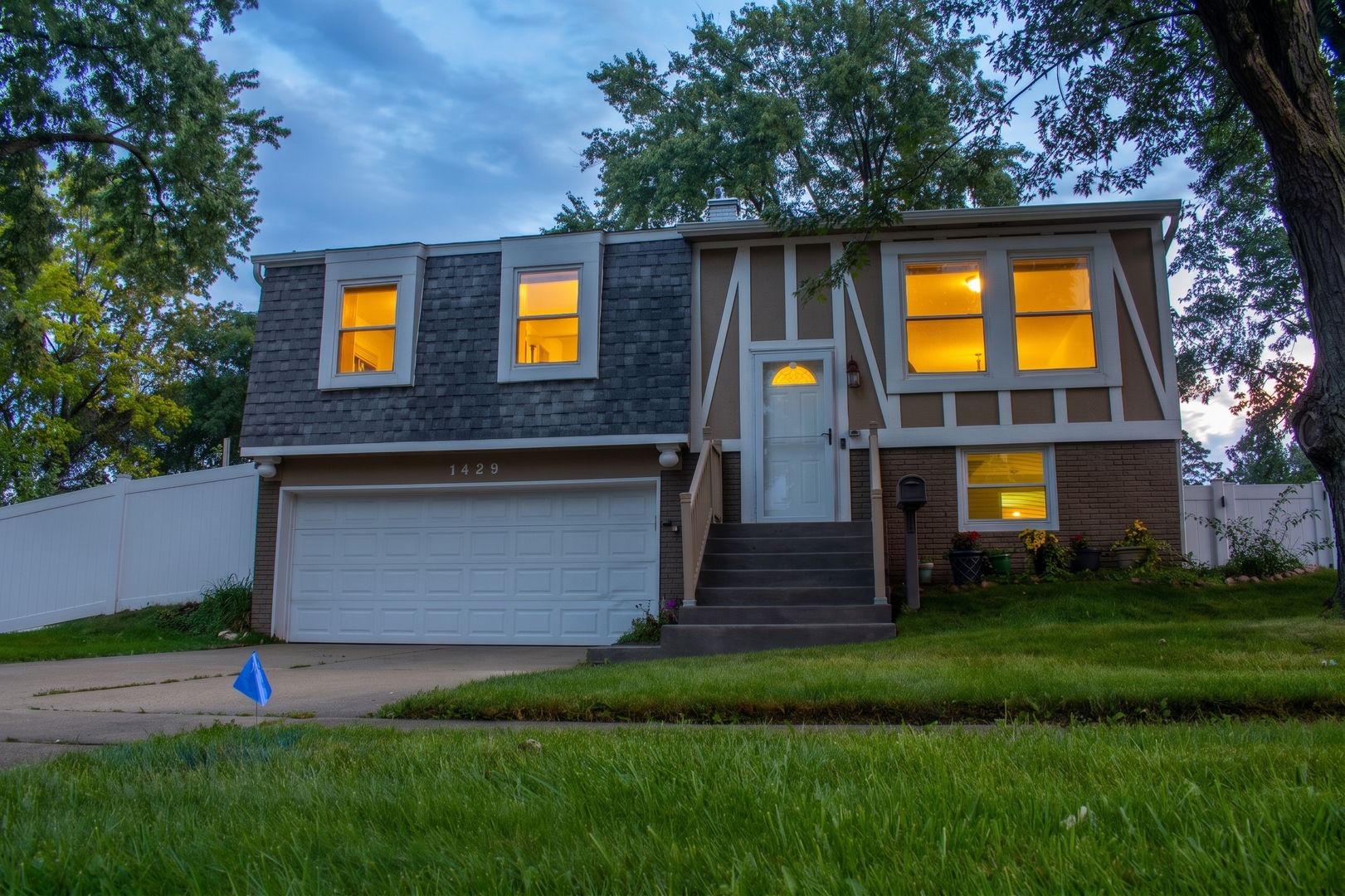 property viewer photo 1