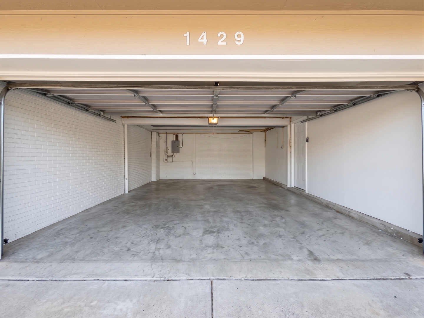 property viewer photo 21