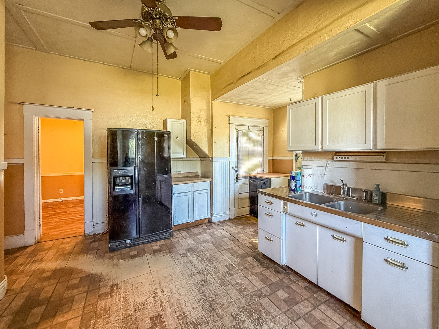 main property photo 11