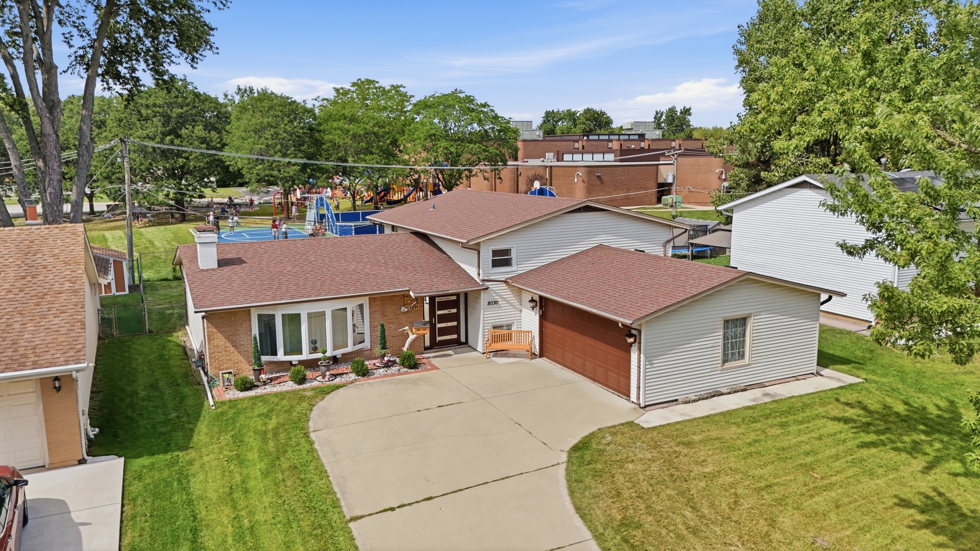 main property photo 34