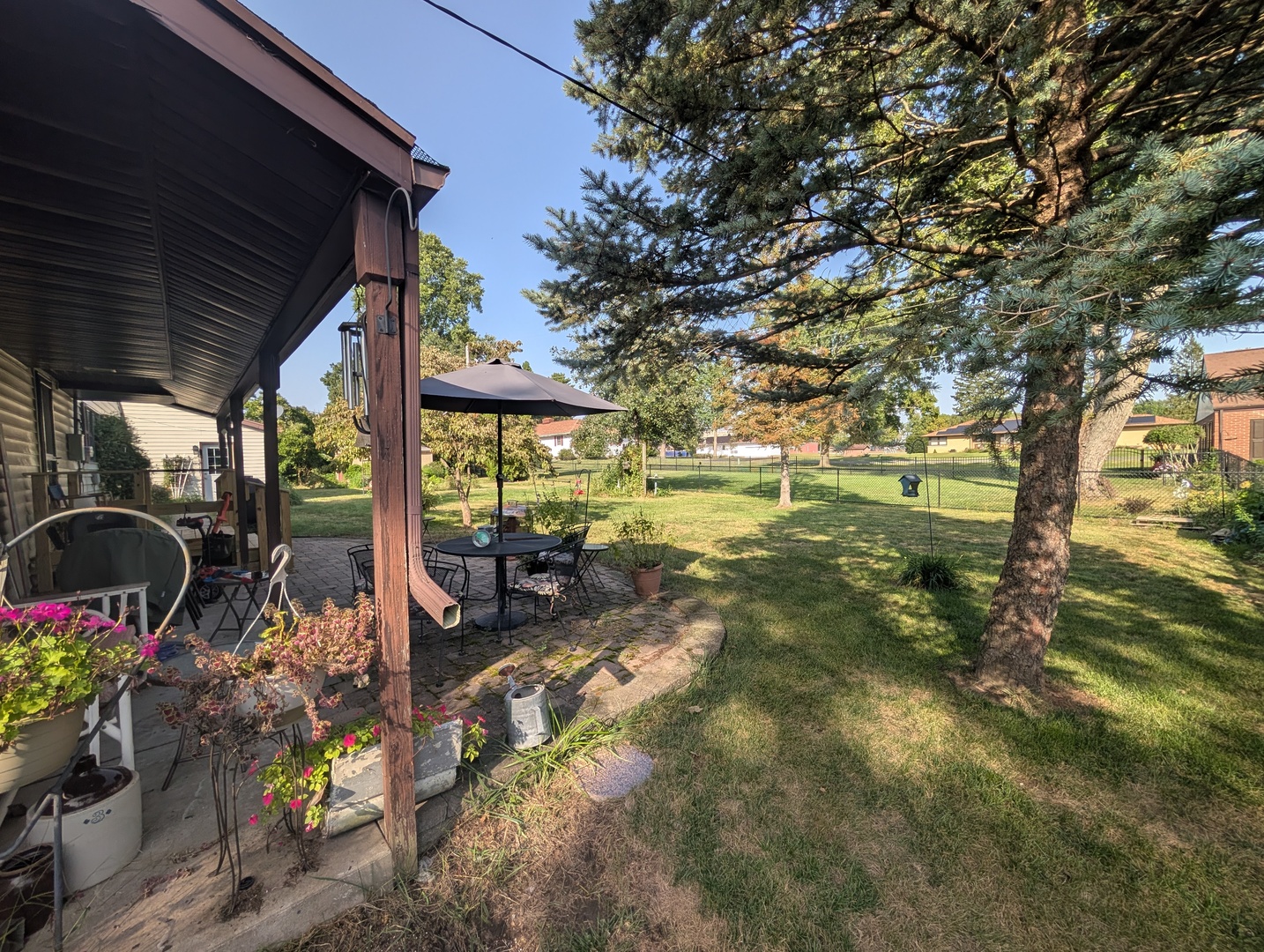 main property photo 18