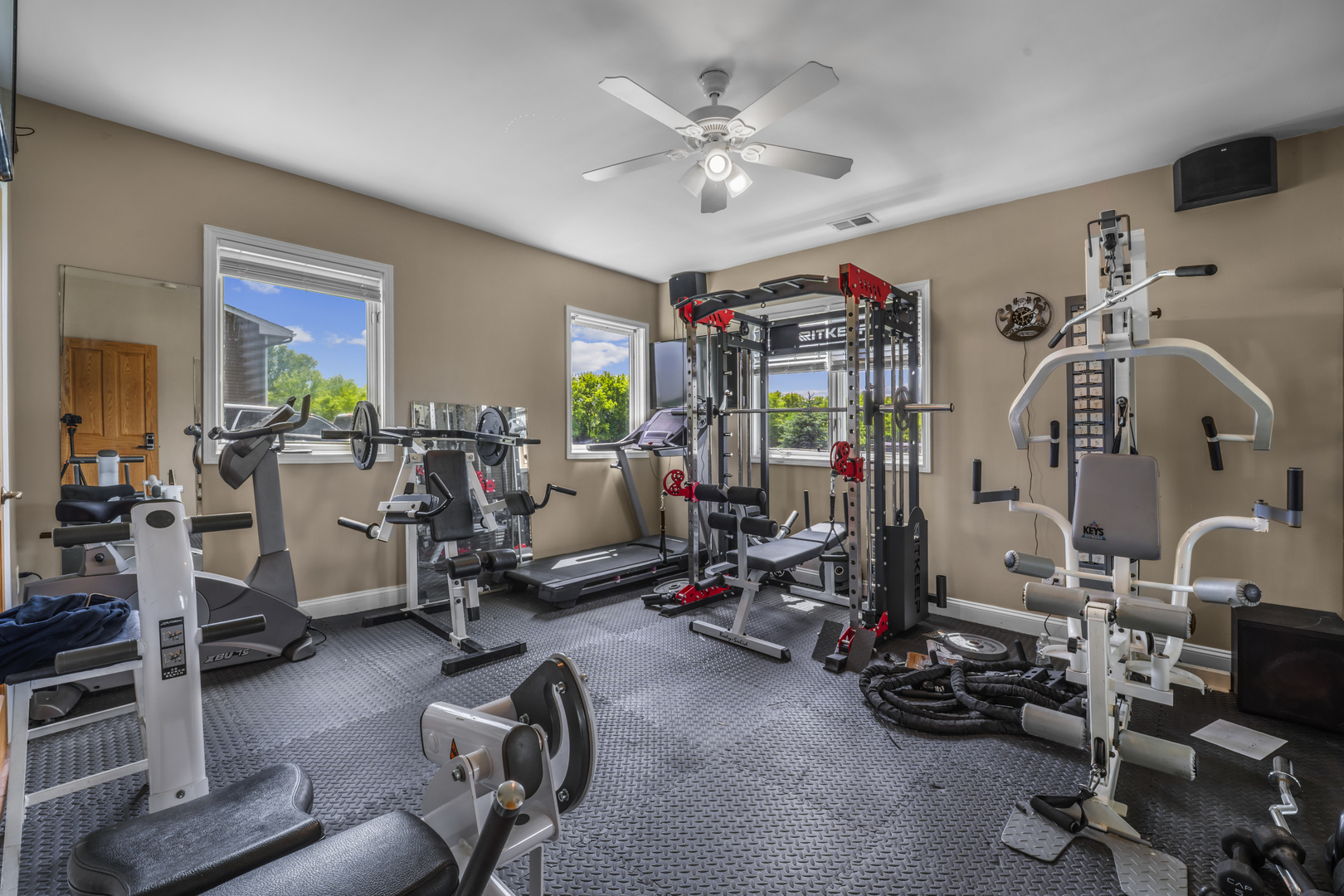 main property photo 38