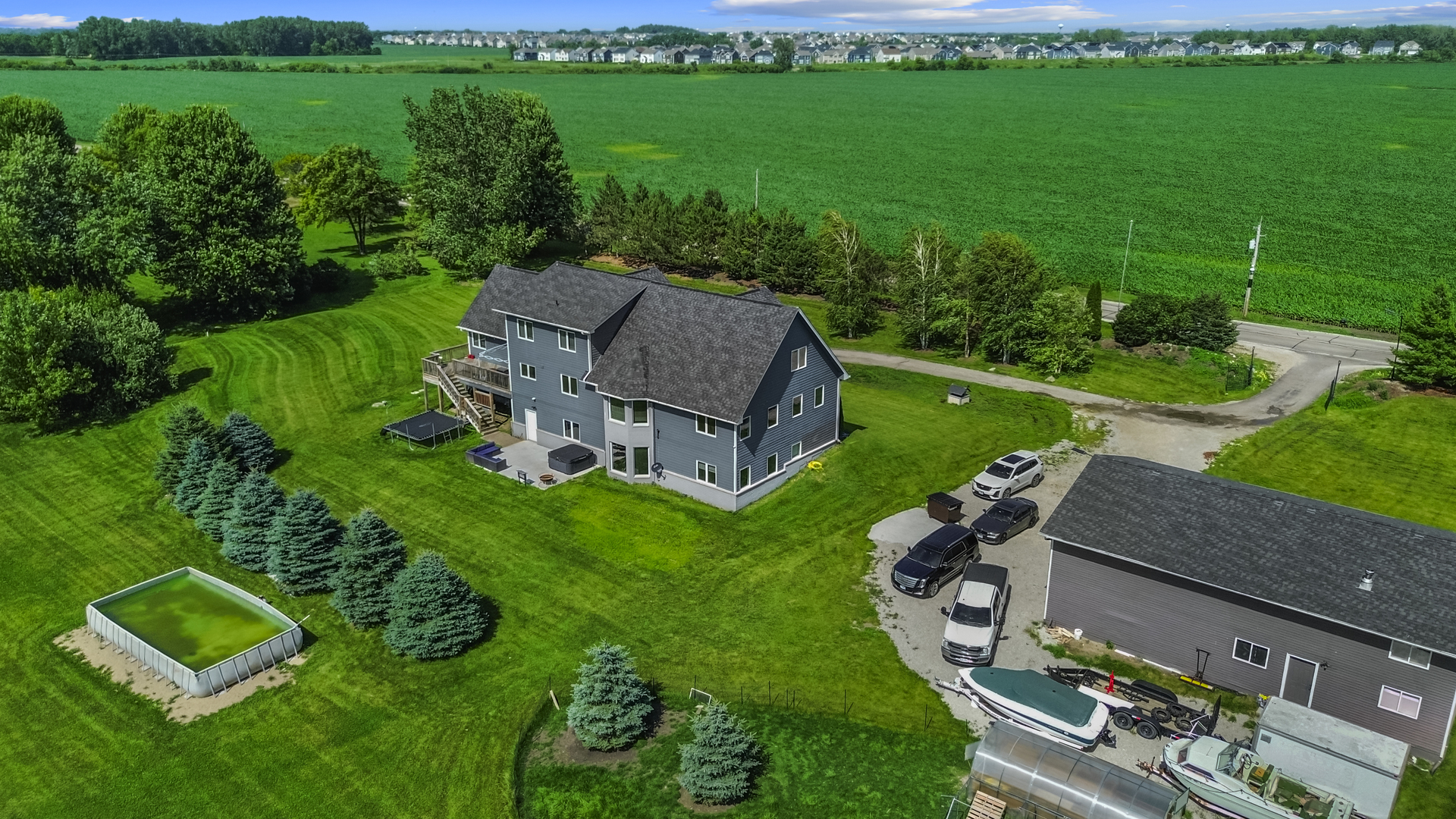 main property photo 5