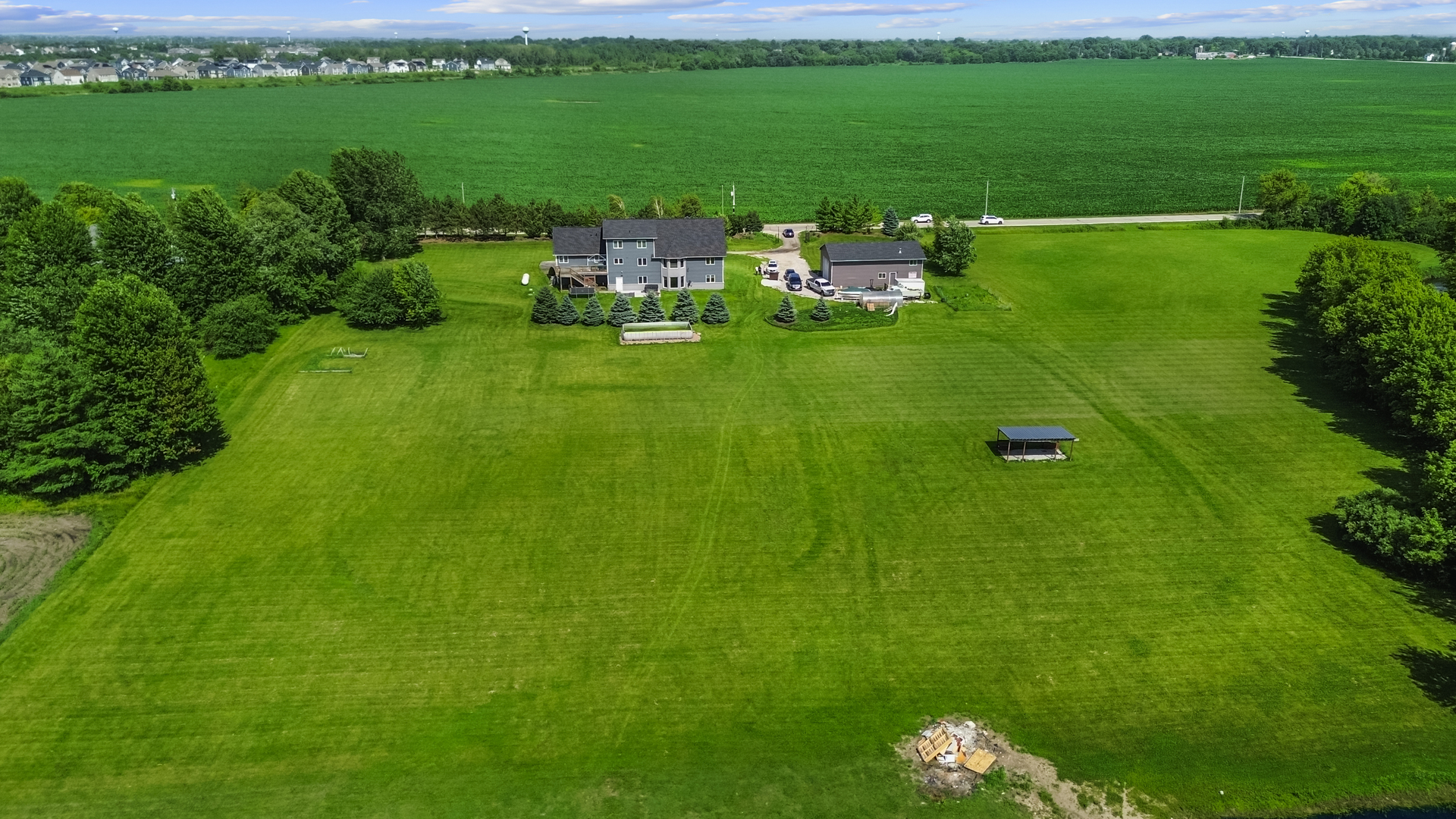 main property photo 8