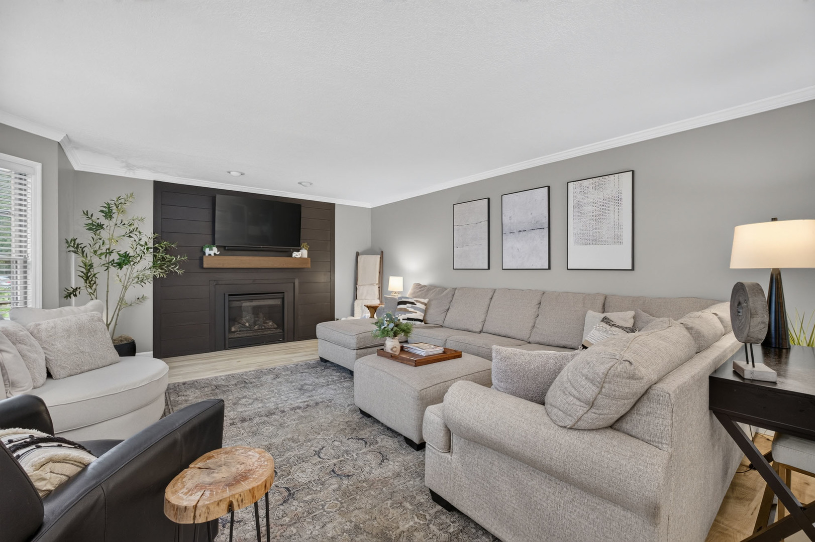 property viewer photo 15