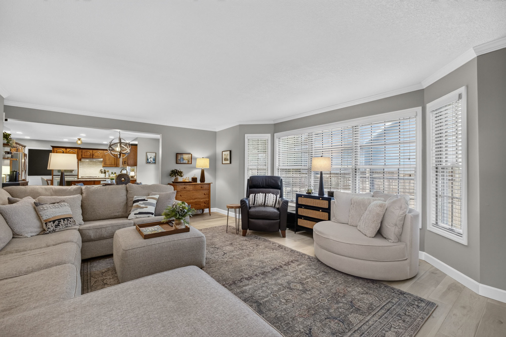 property viewer photo 16