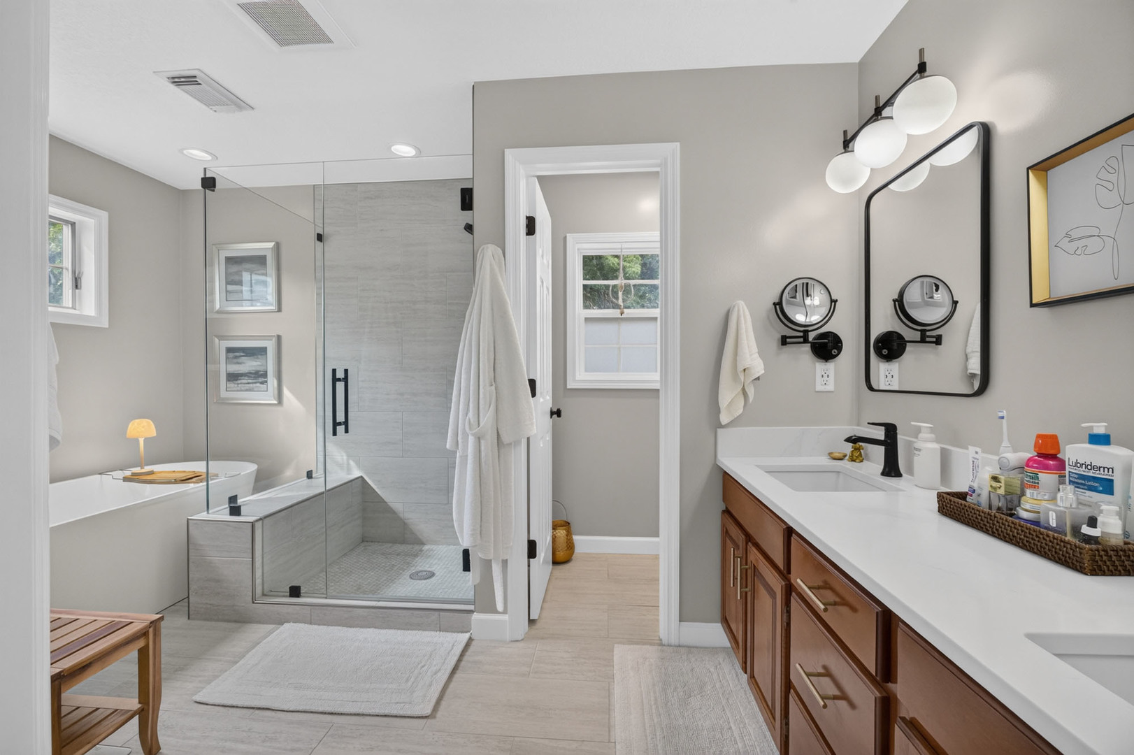 property viewer photo 23