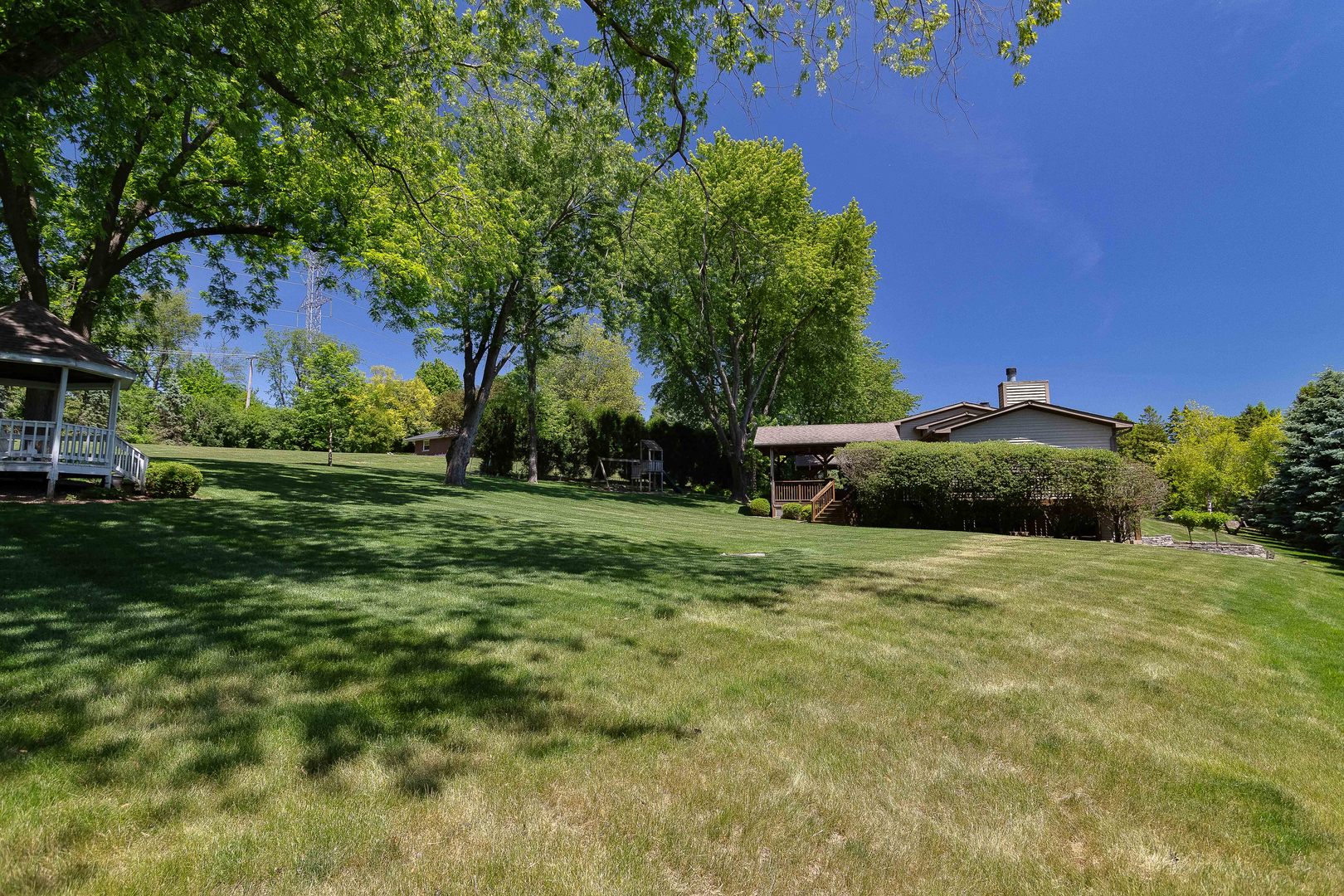 main property photo 43