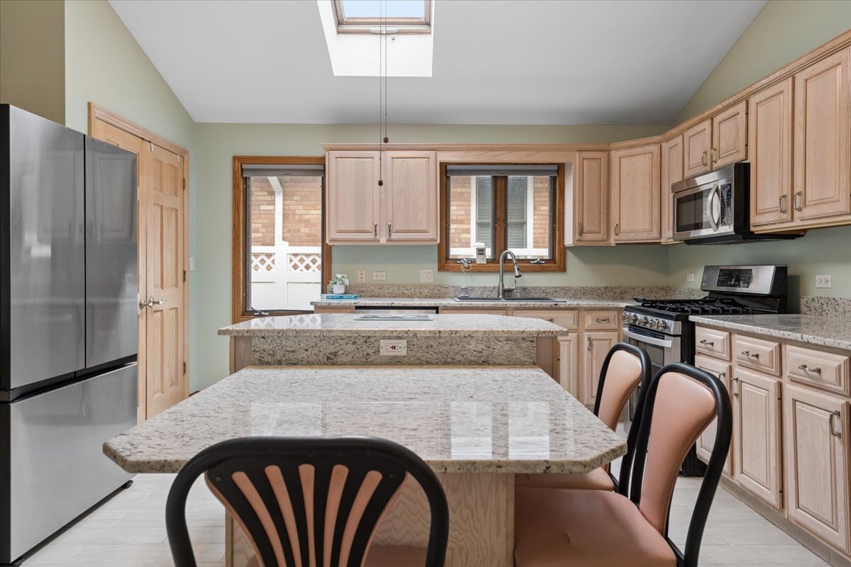 main property photo 8