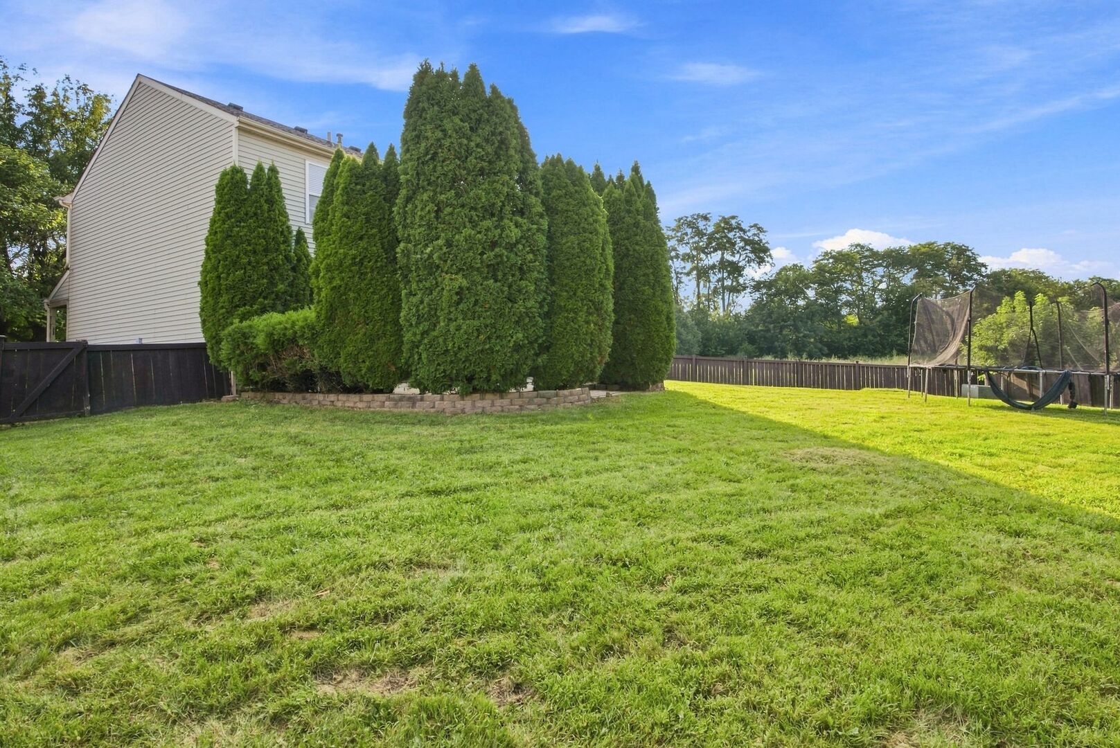 property viewer photo 35