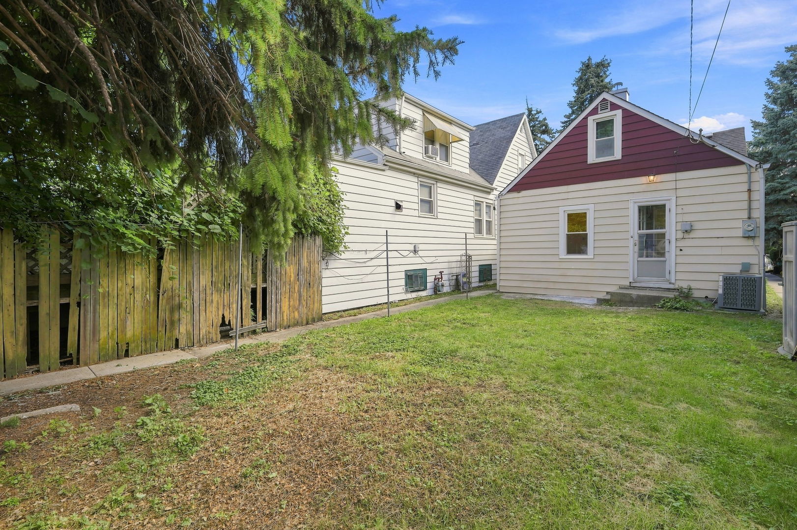 main property photo 23