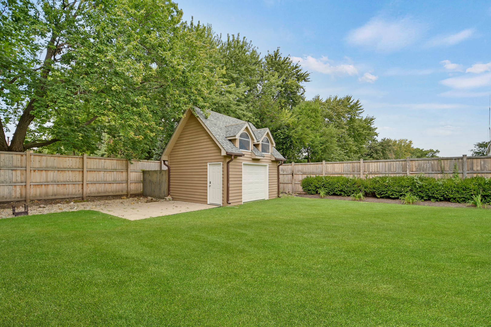 main property photo 58
