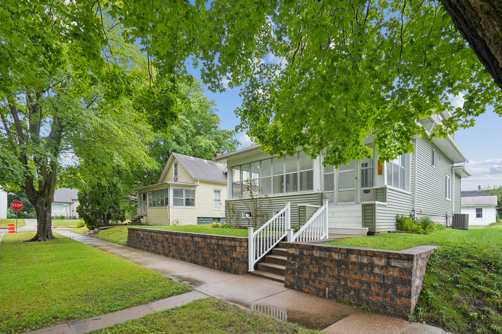 property viewer photo 1