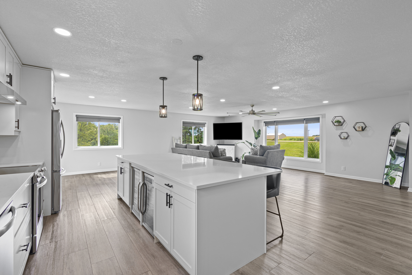 property viewer photo 12