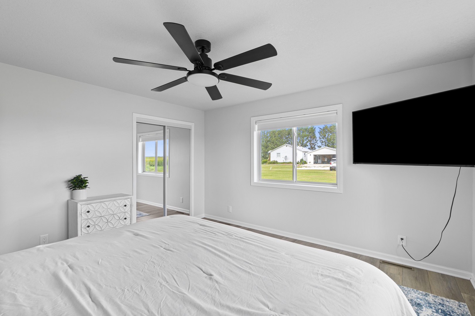 property viewer photo 20
