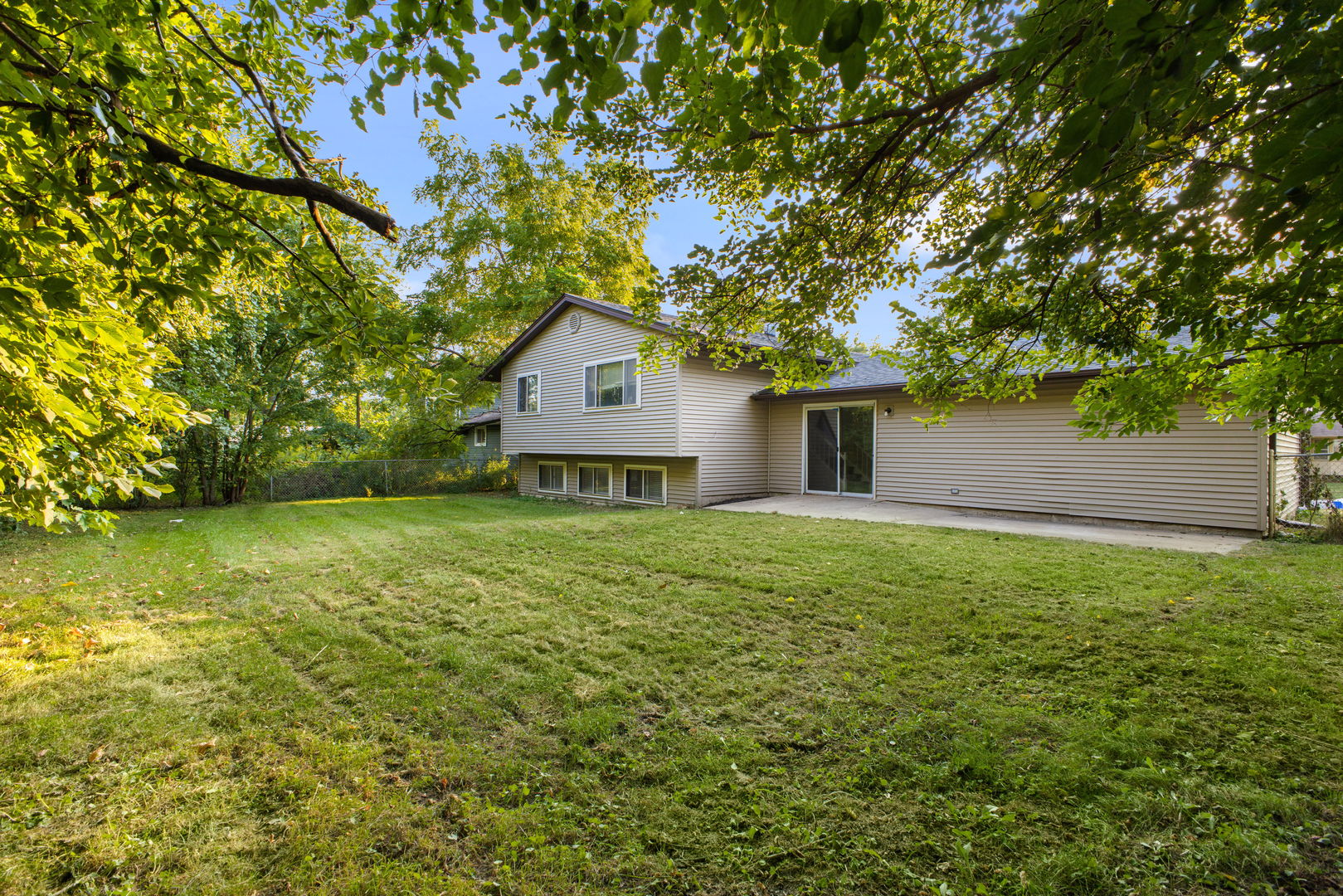 main property photo 26