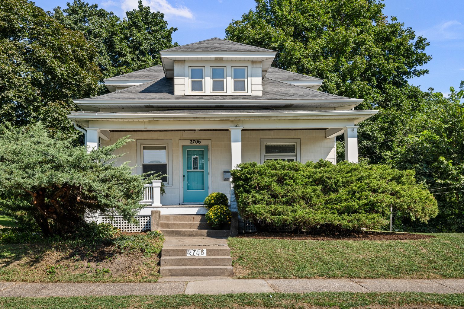main property photo 36
