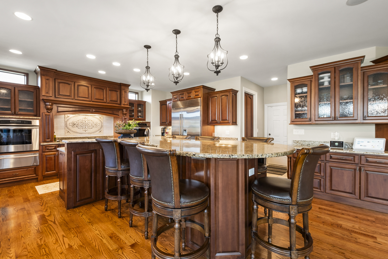 main property photo 10