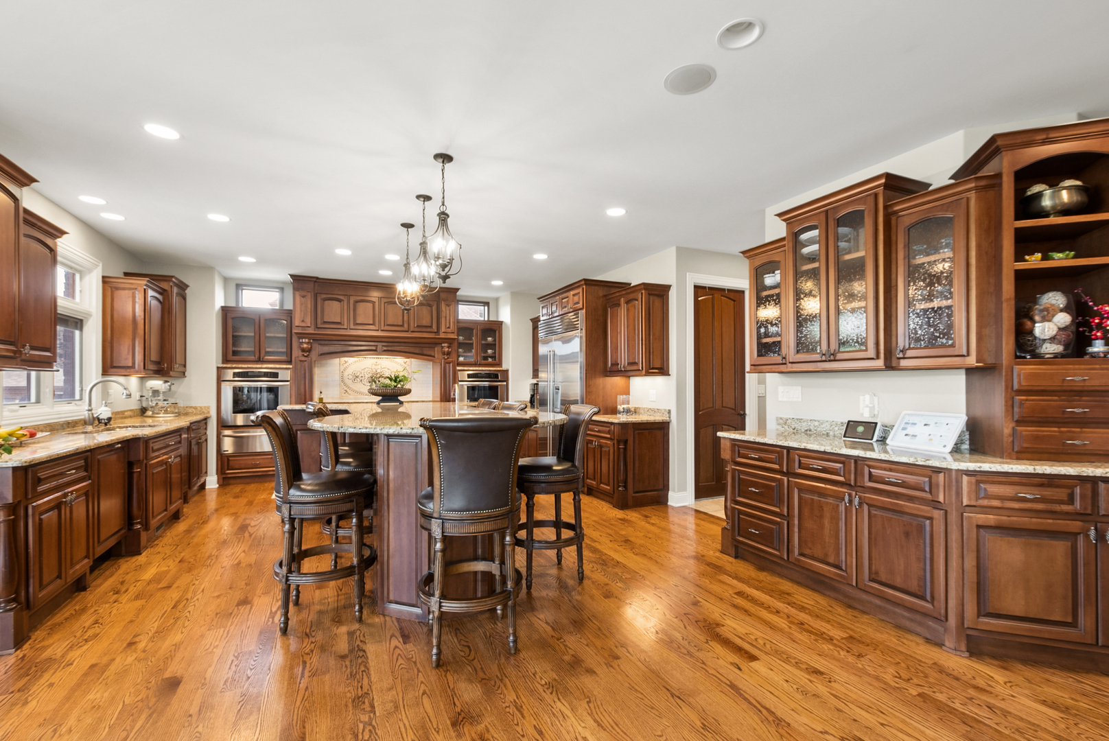 main property photo 11