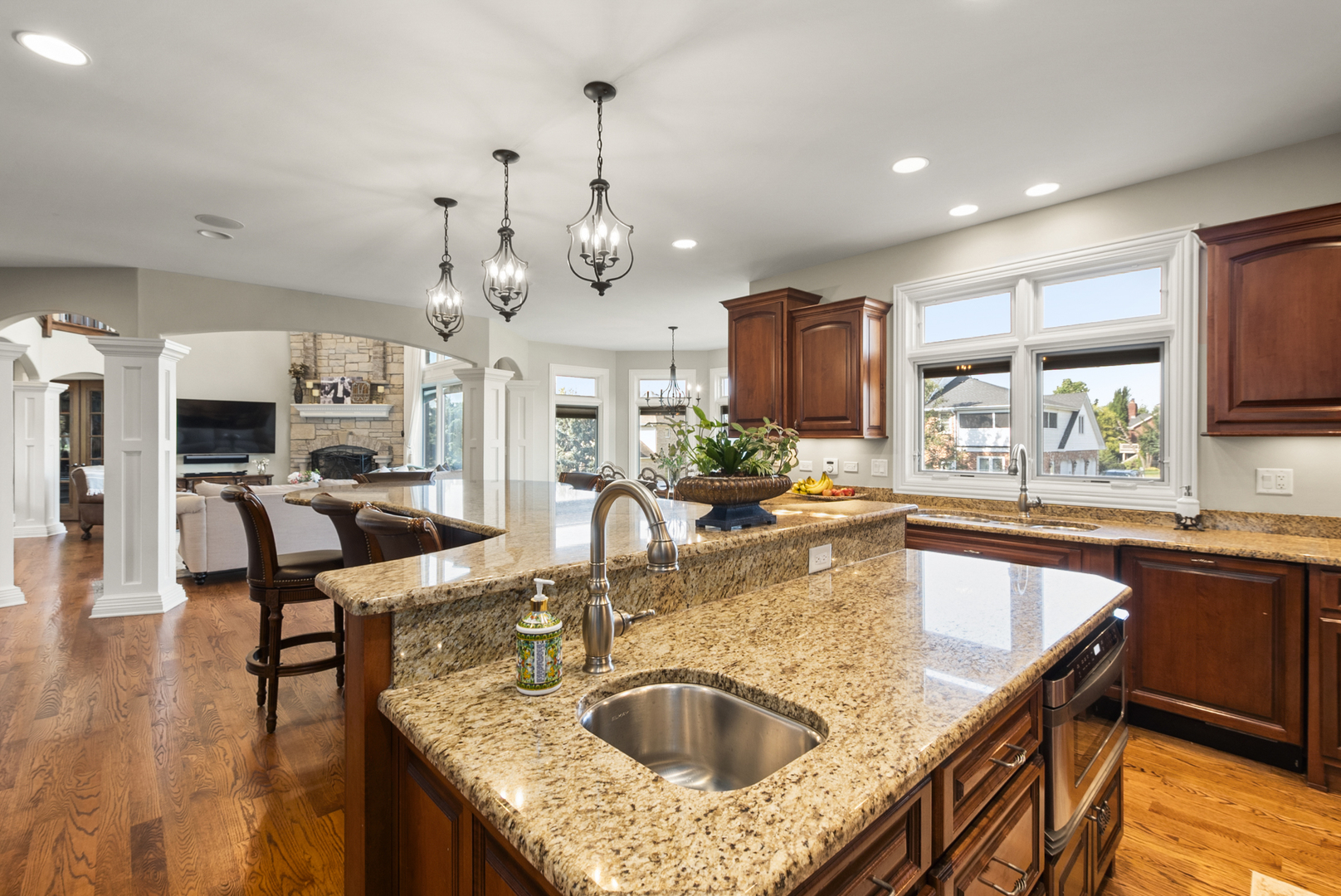 main property photo 14