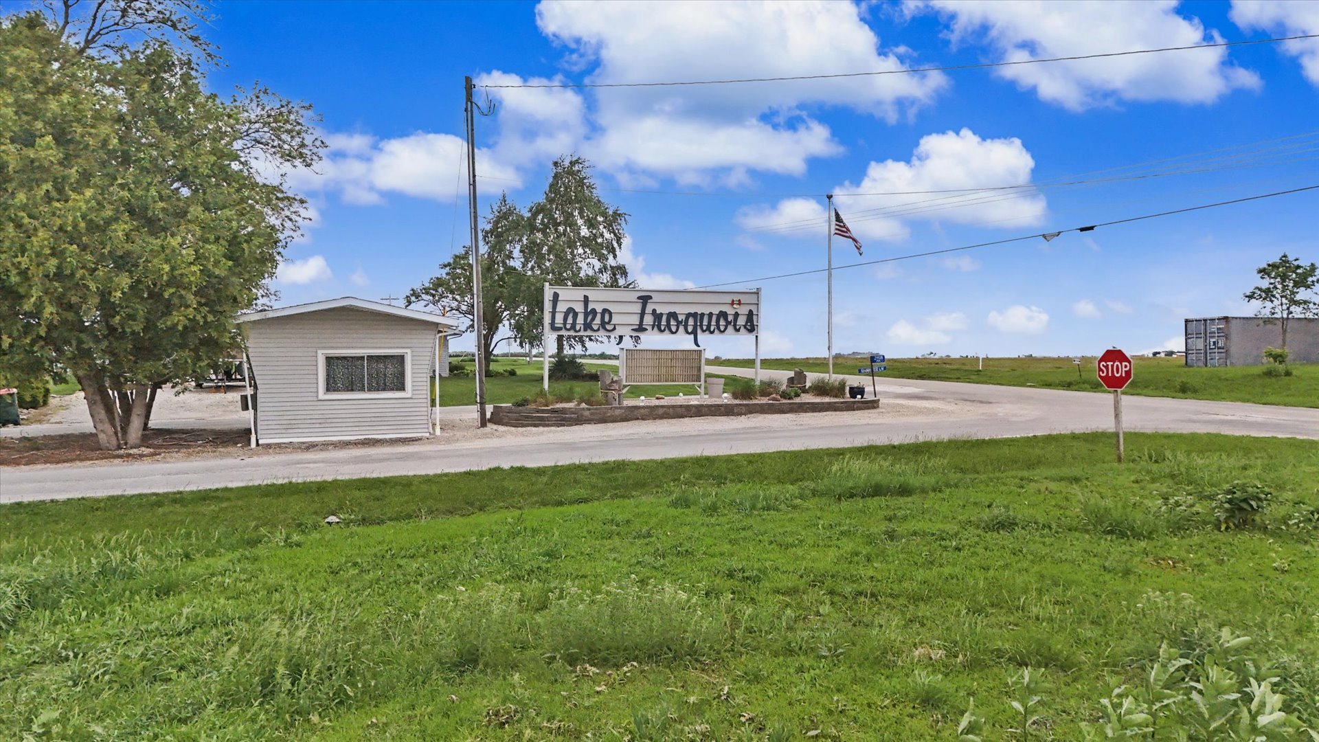 main property photo 30