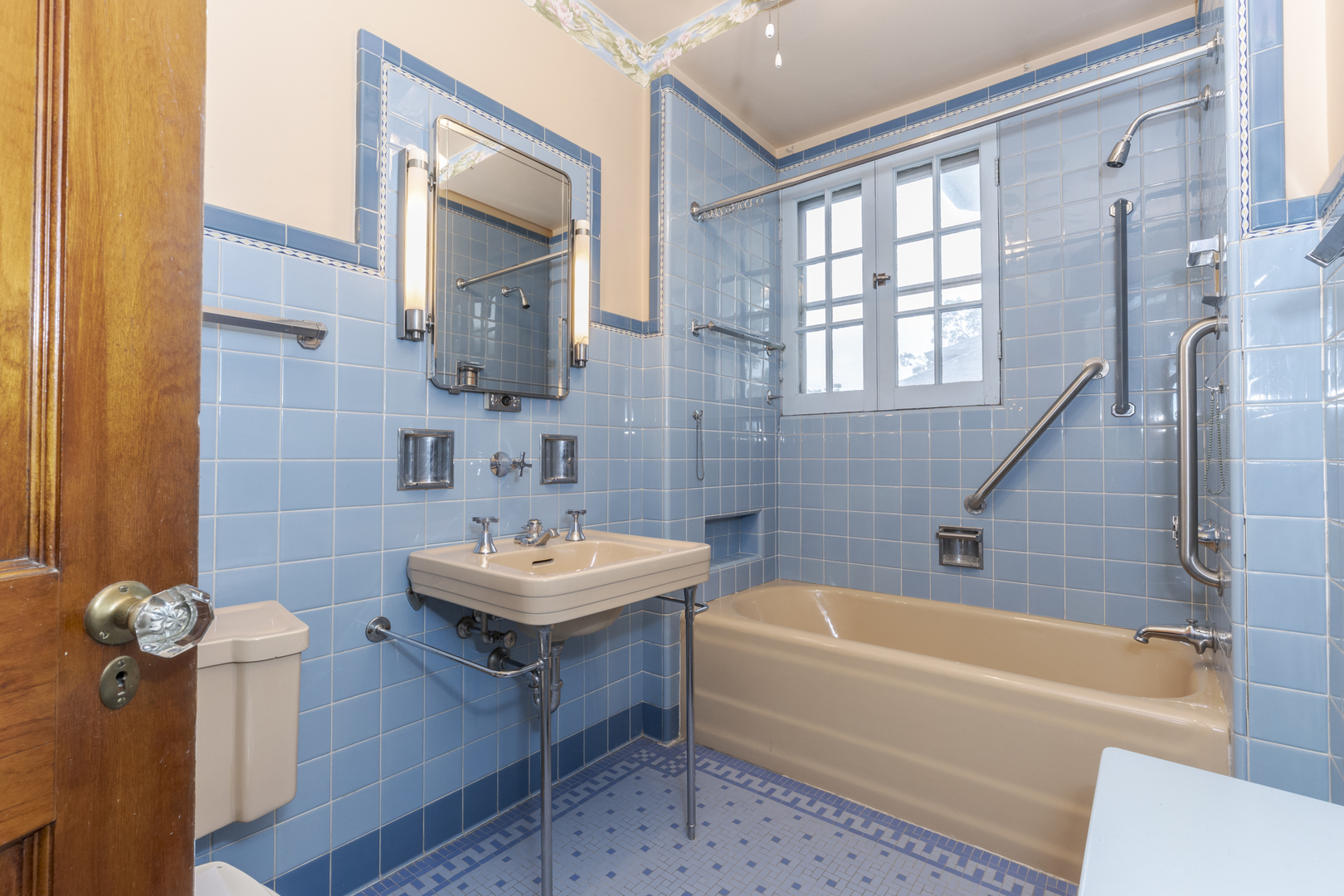 main property photo 66