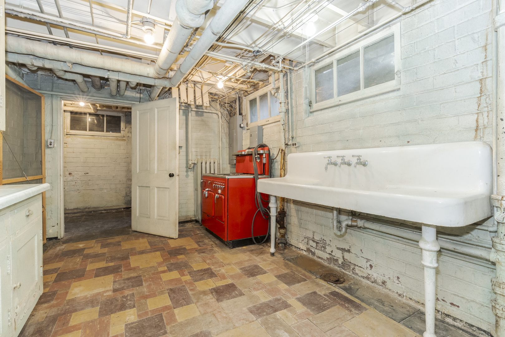 main property photo 79