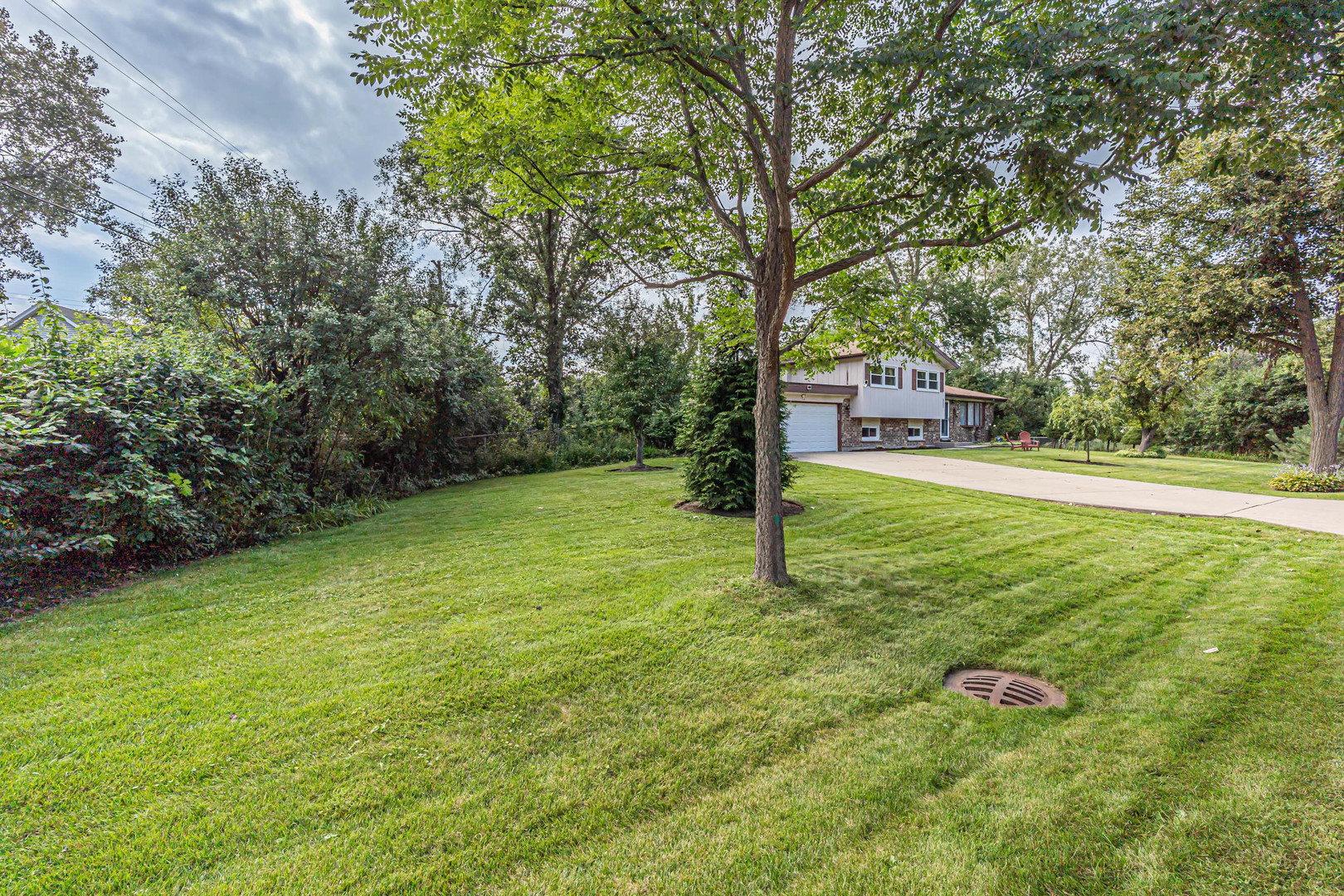 main property photo 28