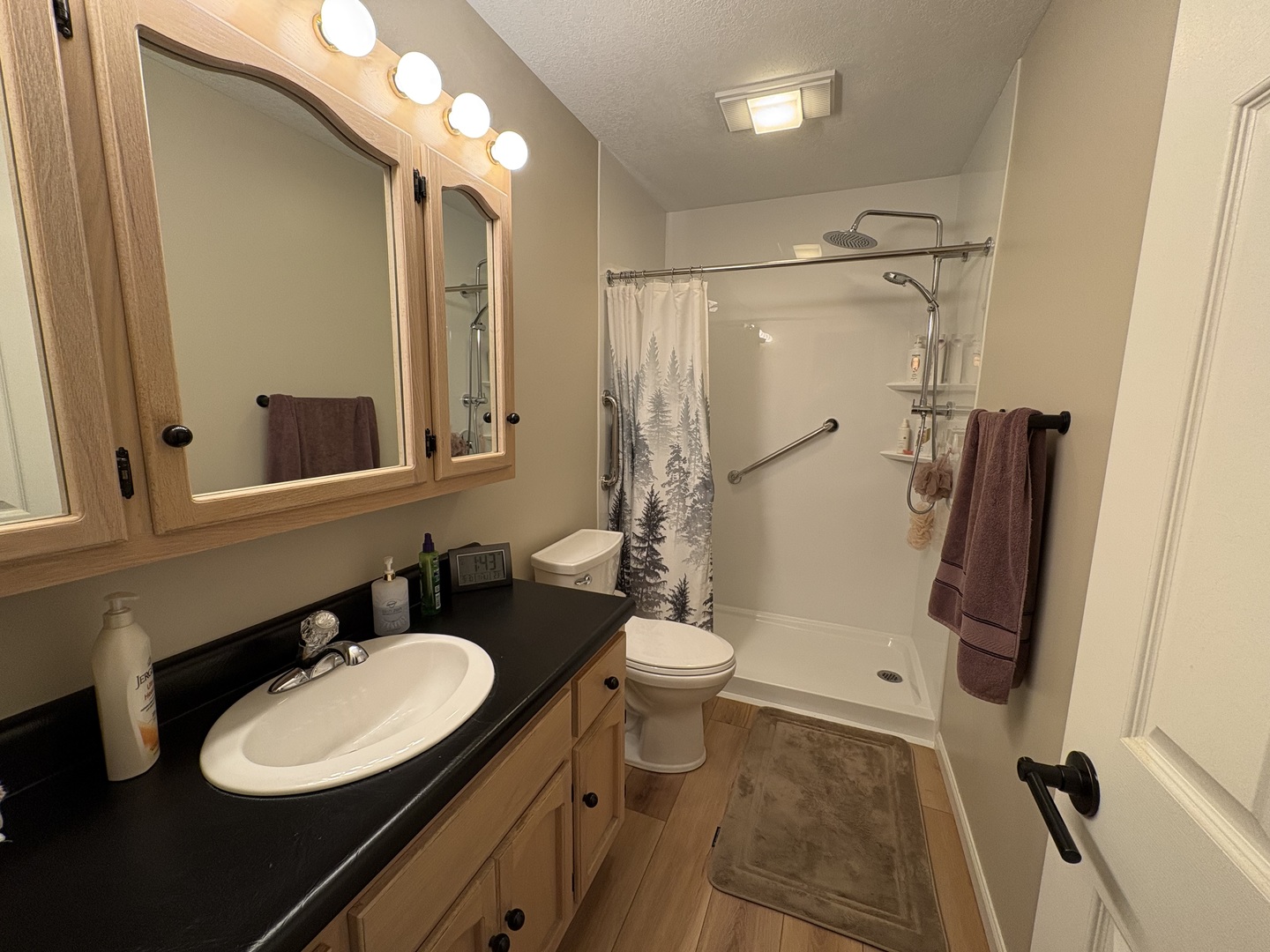 main property photo 26