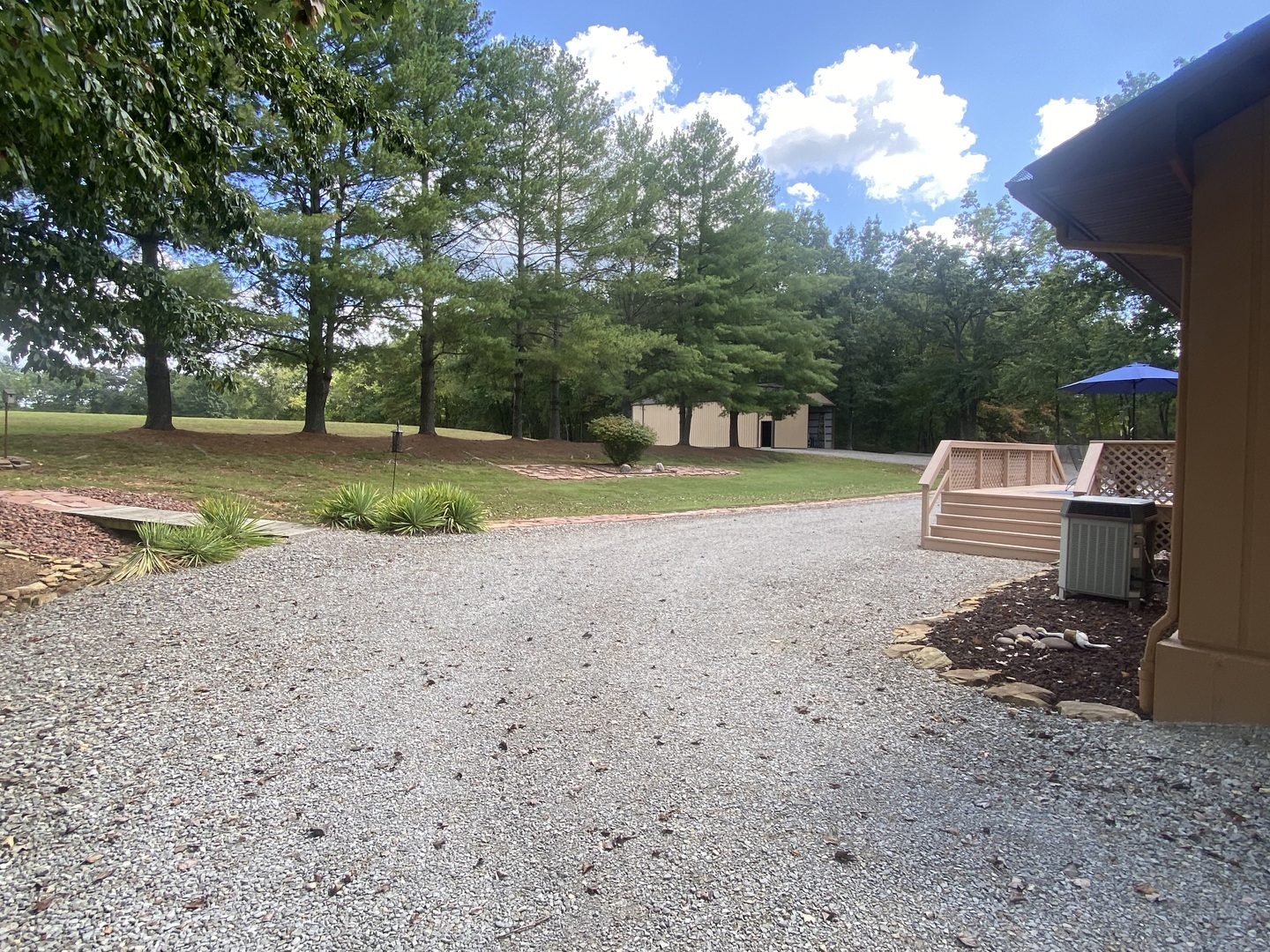 main property photo 38