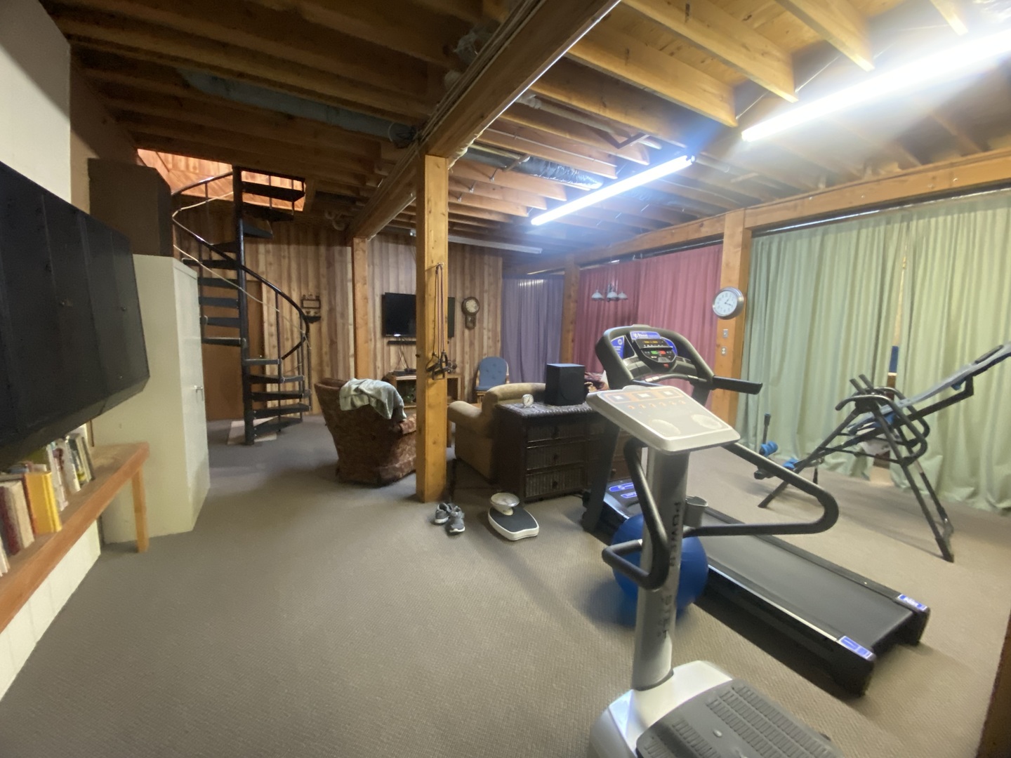 main property photo 77