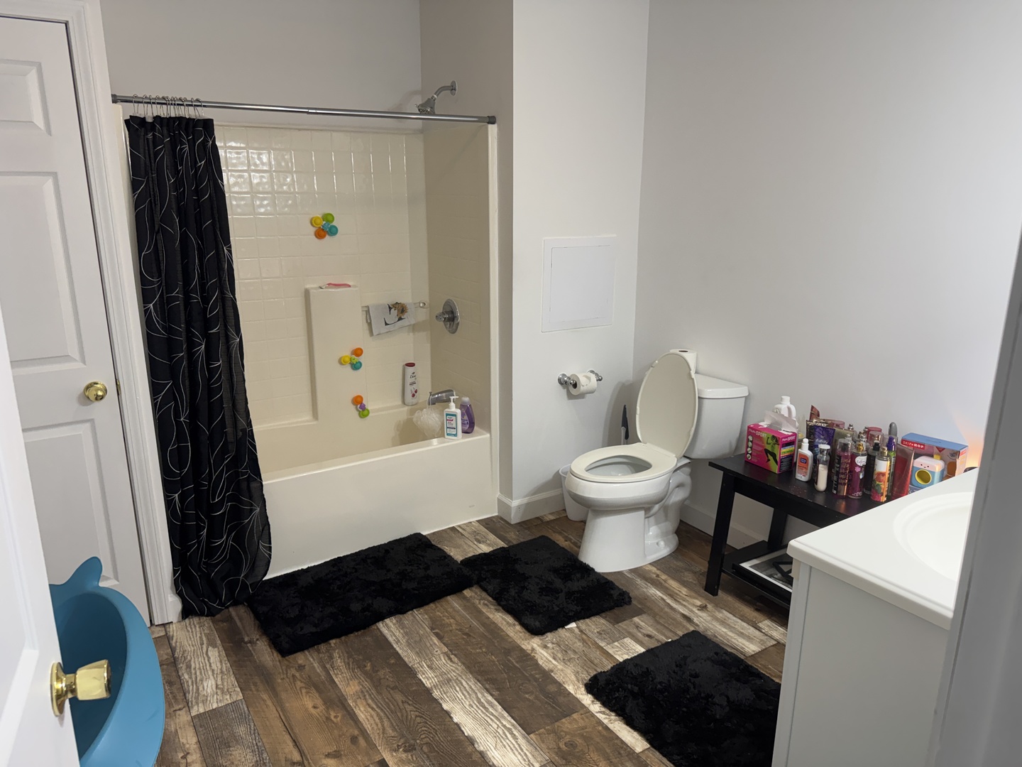 main property photo 17