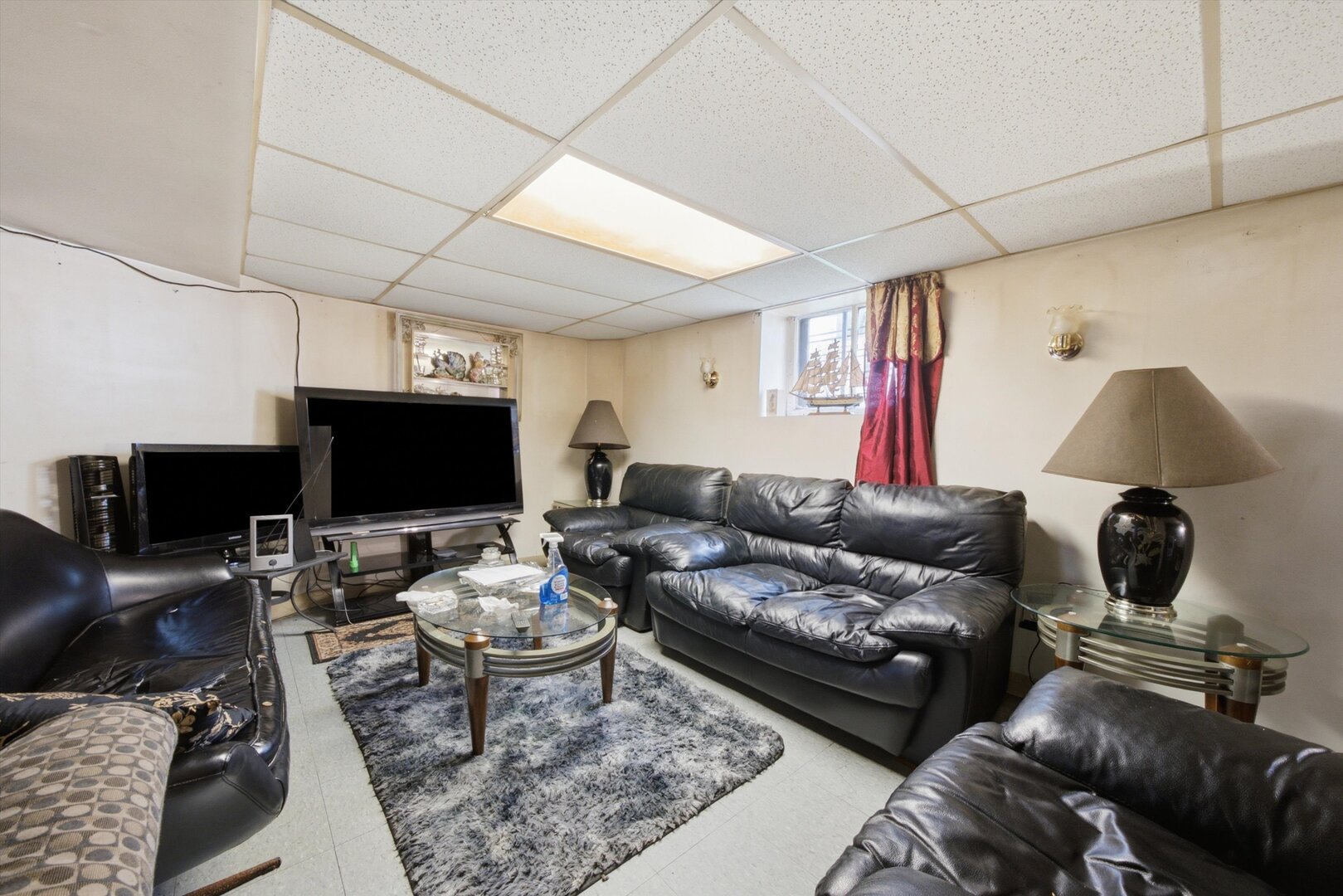 main property photo 20