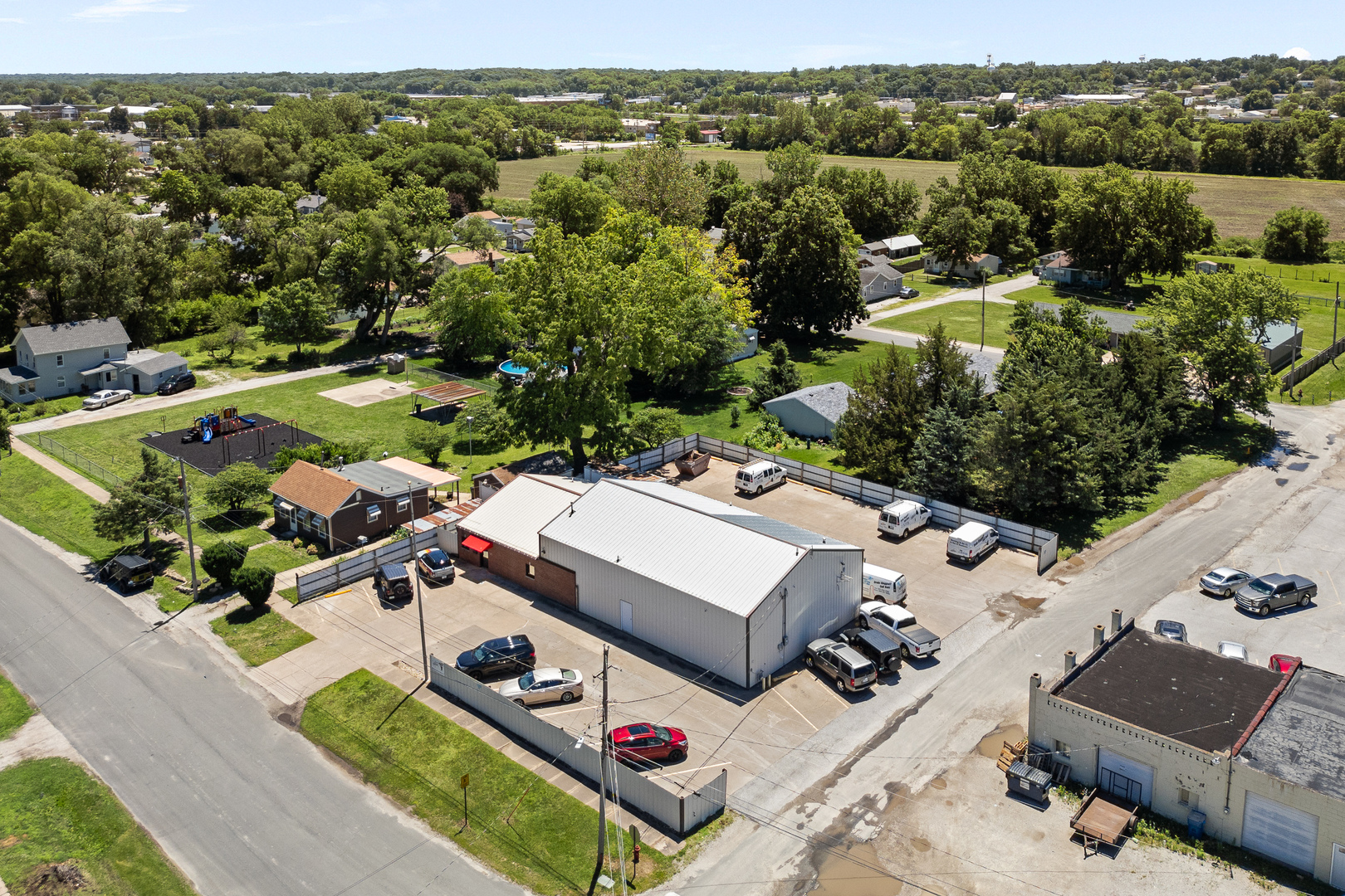 main property photo 6