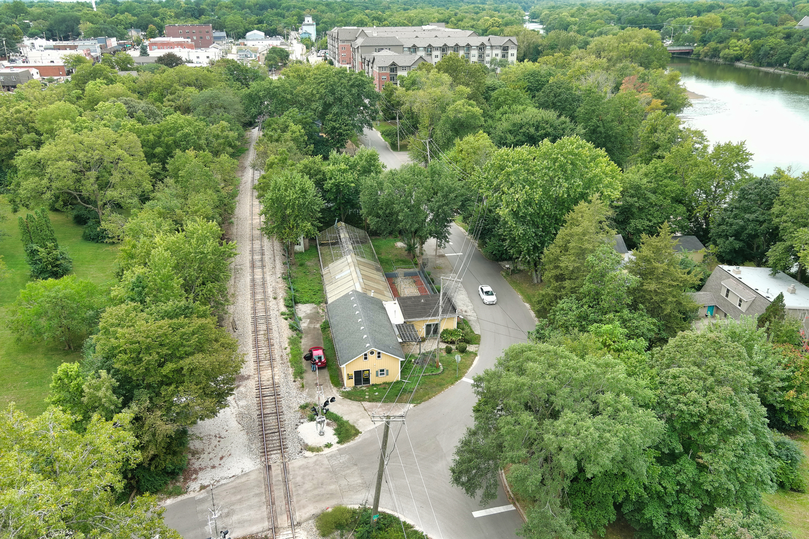 main property photo 5