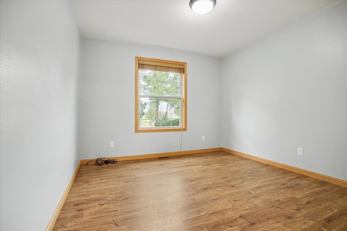 property viewer photo 12