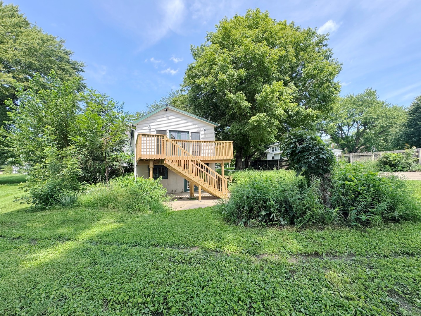 main property photo 4