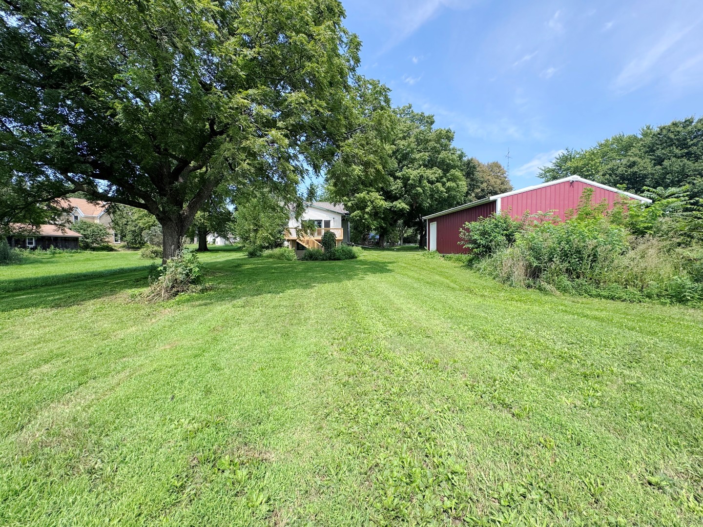 main property photo 6