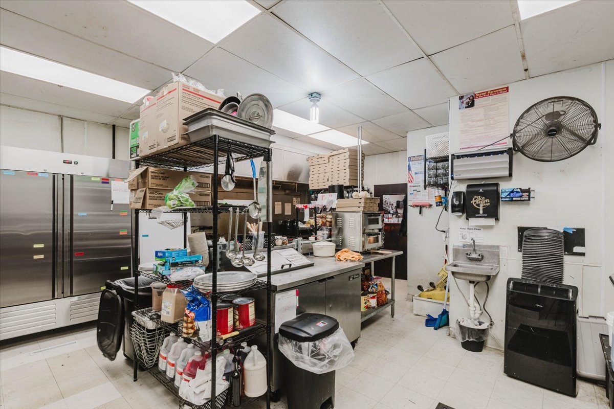 main property photo 22